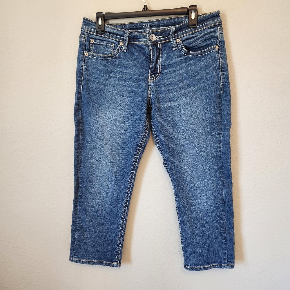 ANA Capri Jeans Size 30 Medium Wash